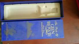 Khay xop dinh hinh dung ruou