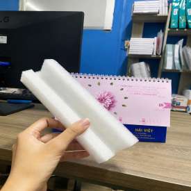 Xốp bọc cạnh bàn