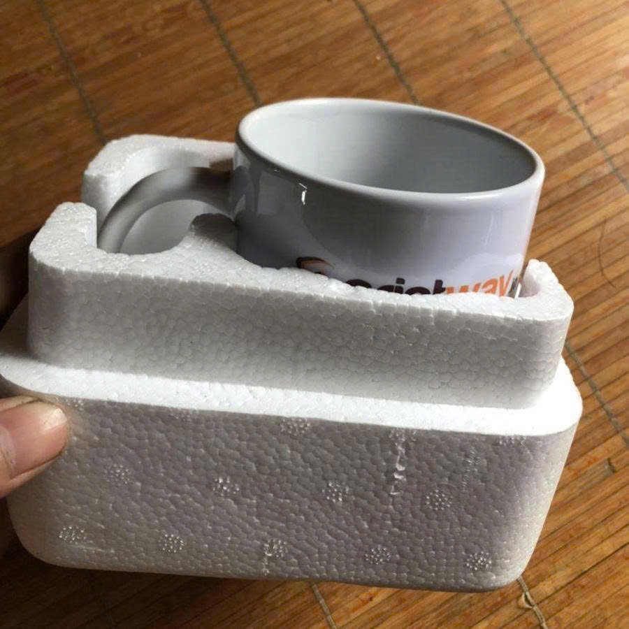 mốp xốp đựng ly